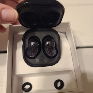 Samsung Galaxy Buds Live (Used)